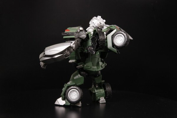 New Images TFC-A02 Brawn and TFC-D02 Starscream Transformers Cloud